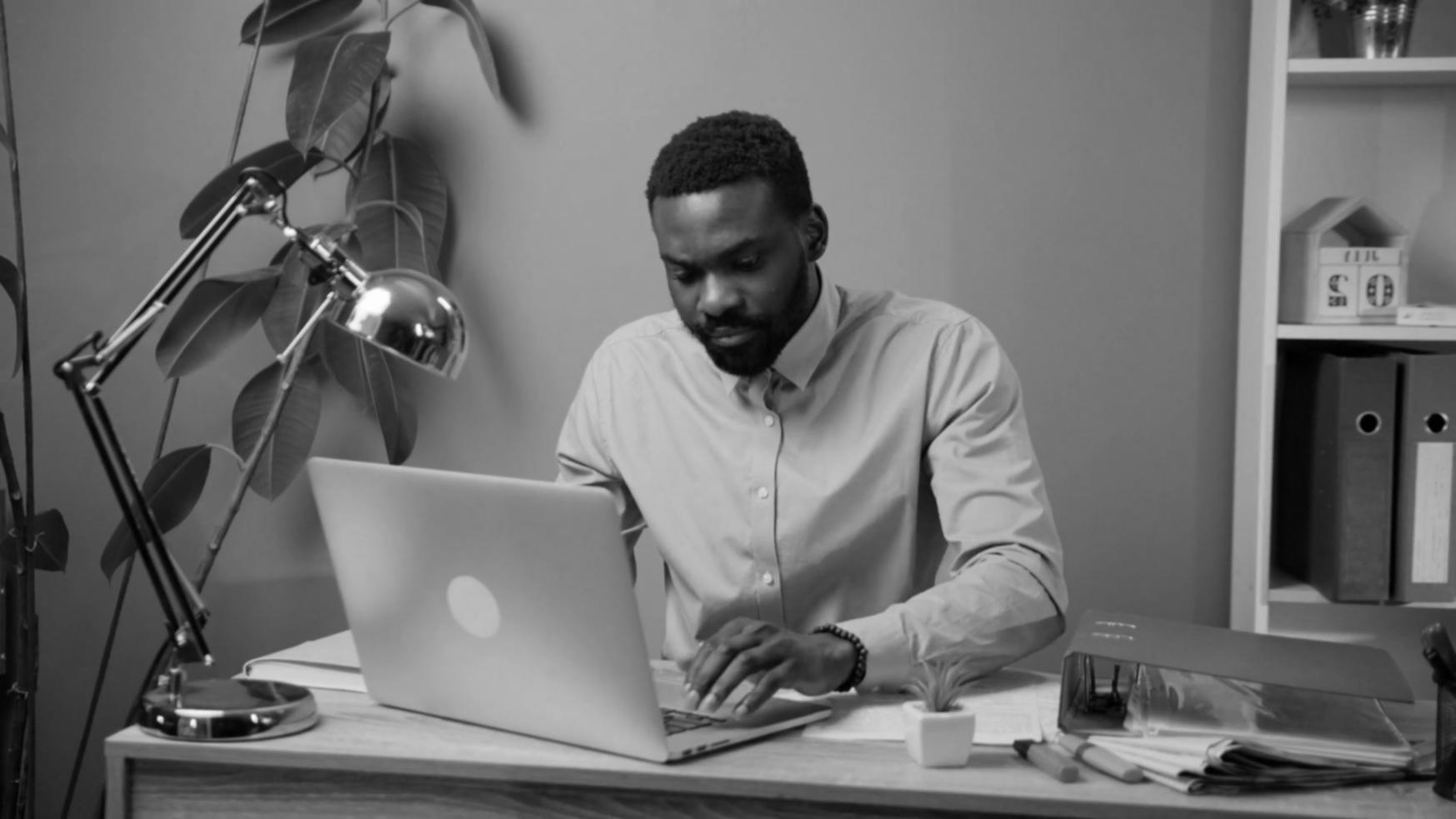 Teilnehmer während eines interaktiven Kurses zur Liquiditätsplanung